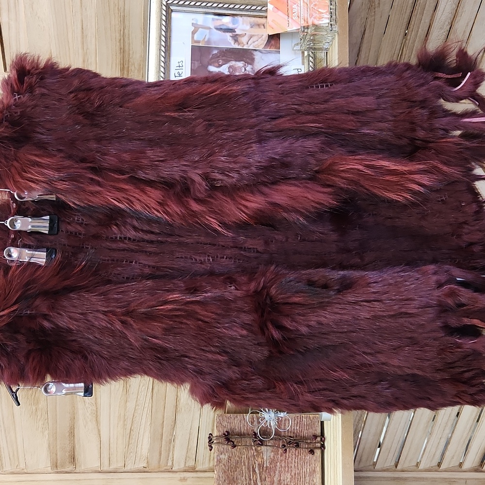 Criifg Swait Real Fur Jacket Vest Rabbit/Raccoon Fur Size Medium Burgundy Womens